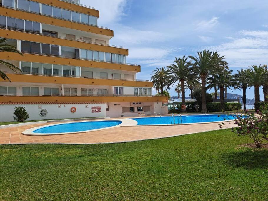 Holiday Center Apartamento Vistas Mar, Acceso Directo Playa Y Piscina Росес Екстериор снимка